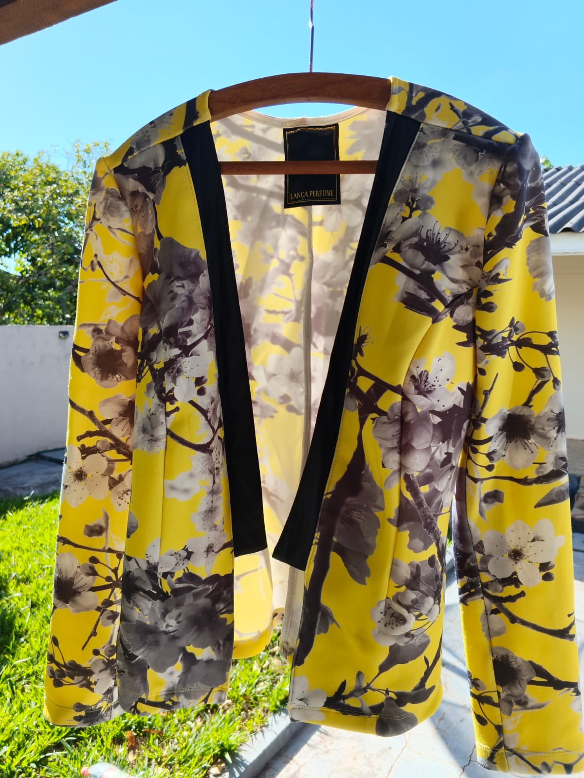 Blazer Lança Perfume Estampado – Do Office ao Happy Hour